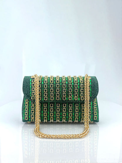 Elegante pochette da sera con dettagli in strass